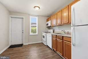 2343 Watkins St, Philadelphia, PA 19145 - Photo 9