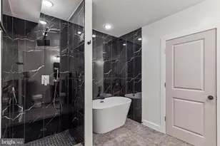 2023 N Reese St, Philadelphia, PA 19122 - Photo 25