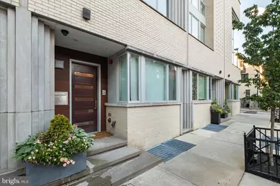209 S 22nd Street, Philadelphia, PA 19103 - Photo 3