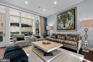 209 S 22nd St, Philadelphia, PA 19103 - Photo 33