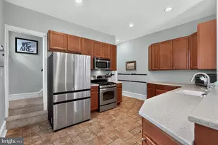 221 E Mt Pleasant Ave, Philadelphia, PA 19119 - Photo 15