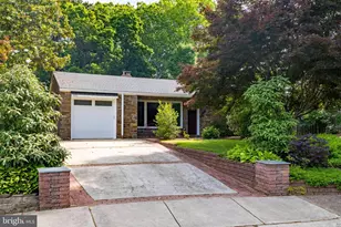 331 Crest Park Rd, Philadelphia, PA 19119 - Photo 3
