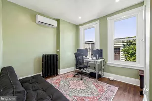 1524 N Myrtlewood St, Philadelphia, PA 19121 - Photo 11