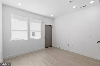 1032 W Orleans Street, Philadelphia, PA 19133 - Photo 3