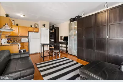 2520 S Iseminger Street, Philadelphia, PA 19148 - Photo 3