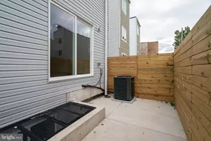 156 W Cumberland St, Philadelphia, PA 19133 - Photo 17