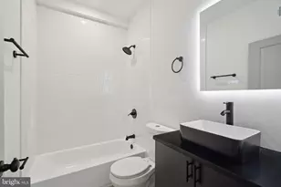 156 W Cumberland St, Philadelphia, PA 19133 - Photo 11