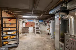 56 W Penn St, Philadelphia, PA 19144 - Photo 37