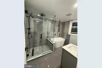 127 Dudley Street, Philadelphia, PA 19148 - Photo 5
