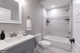 2406 N Howard St, Philadelphia, PA 19133 - Photo 15