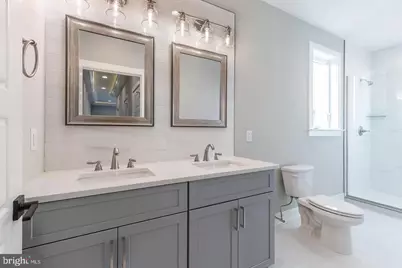 2406 N Howard Street, Philadelphia, PA 19133 - Photo 9