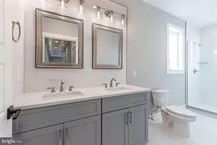 2406 N Howard St, Philadelphia, PA 19133 - Photo 9