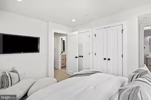 614 Brenna Walk, Philadelphia, PA 19123 - Photo 15