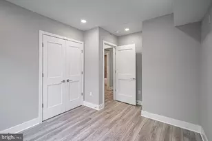 746 S 16th St, Philadelphia, PA 19146 - Photo 13