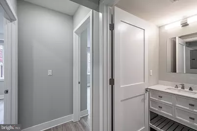 746 S 16th Street #UNIT 2B, Philadelphia, PA 19146 - Photo 7