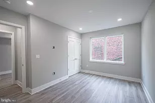 746 S 16th St, Philadelphia, PA 19146 - Photo 9