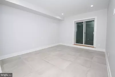 810 N Uber Street #2, Philadelphia, PA 19130 - Photo 27