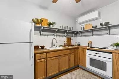 2222 Watkins Street, Philadelphia, PA 19145 - Photo 9