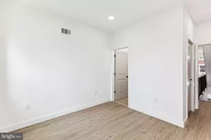 2224 N Howard St, Philadelphia, PA 19133 - Photo 9