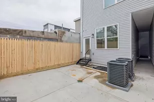 417 W Cumberland St, Philadelphia, PA 19133 - Photo 21
