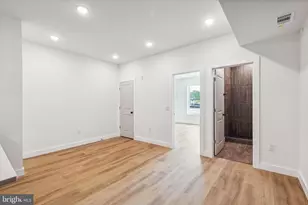 417 W Cumberland St, Philadelphia, PA 19133 - Photo 27