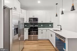 417 W Cumberland St, Philadelphia, PA 19133 - Photo 25