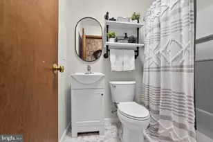 908 Ronnie Cir, Philadelphia, PA 19128 - Photo 21