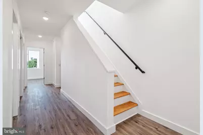 922 W Susquehanna Avenue, Philadelphia, PA 19122 - Photo 5