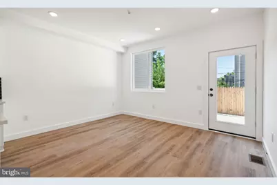 922 W Susquehanna Avenue, Philadelphia, PA 19122 - Photo 27