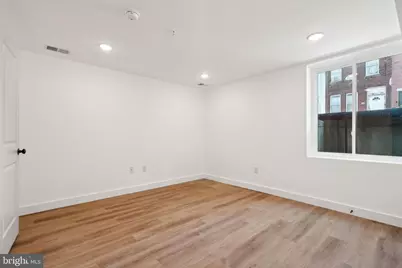 922 W Susquehanna Avenue, Philadelphia, PA 19122 - Photo 17