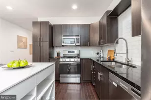 752 S Hicks St, Philadelphia, PA 19146 - Photo 15