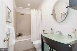 752 S Hicks St, Philadelphia, PA 19146 - Photo 33