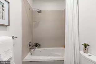 752 S Hicks St, Philadelphia, PA 19146 - Photo 33