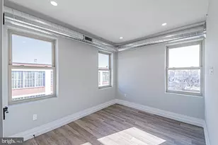 526 Brown St, Philadelphia, PA 19123 - Photo 11