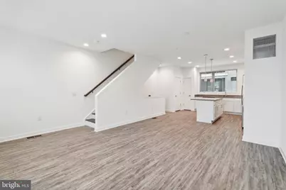 3007 Riseview Lane, Philadelphia, PA 19125 - Photo 3