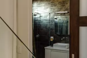 227 W George St, Philadelphia, PA 19123 - Photo 11