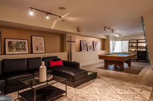 227 W George St, Philadelphia, PA 19123 - Photo 39