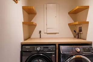 227 W George St, Philadelphia, PA 19123 - Photo 49