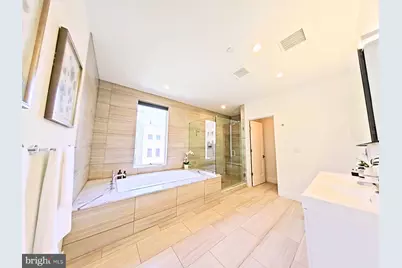 421 Wallace Street, Philadelphia, PA 19123 - Photo 11