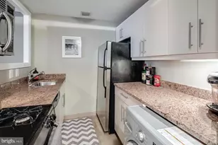219 S 18th St, Philadelphia, PA 19103 - Photo 7