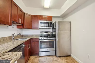 1604 Wallace Street #202, Philadelphia, PA 19130 - Photo 5