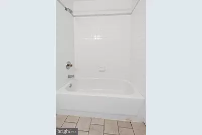1604 Wallace Street #202, Philadelphia, PA 19130 - Photo 9