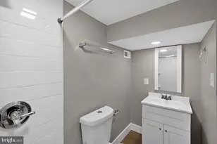 223 Kenilworth Ave, Philadelphia, PA 19120 - Photo 23
