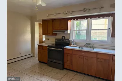 2210 Fuller Street, Philadelphia, PA 19152 - Photo 9