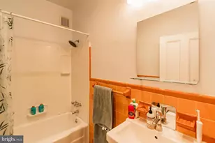 206 S 43rd St, Philadelphia, PA 19104 - Photo 33
