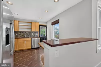1321 E Susquehanna Avenue, Philadelphia, PA 19125 - Photo 15