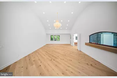 9402 Meadowbrook Avenue, Philadelphia, PA 19118 - Photo 29