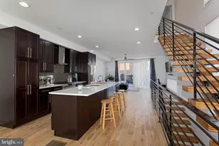 301 Brown St, Philadelphia, PA 19123 - Photo 11