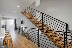 301 Brown St, Philadelphia, PA 19123 - Photo 9