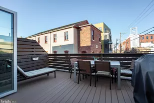301 Brown St, Philadelphia, PA 19123 - Photo 7